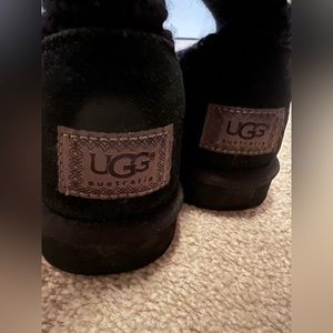 UGG slouch knitted boot